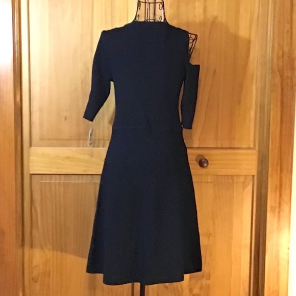 Black Single Cold Shoulder Midi Sweater Dress - Picture 2 of 3